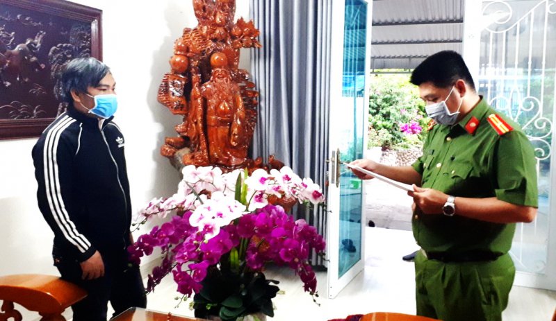 Công bố lệnh khám xét nơi ở của Nguyễn Dương Thế Hùng